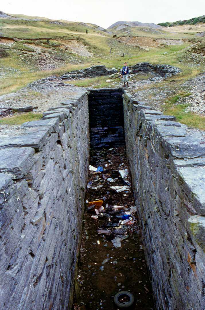 Wemyss Mine wheel pit August 1986